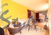 Se vende apartamento bajo con piscina y cerca del mar en Urb. La Quinta, Playa Flamenca, Orihuela Costa. ID: 4875