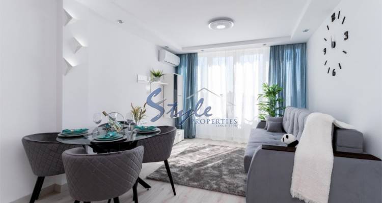 Buy apartment on the beach with Seaview in area of Hospital Alicante Central, Costa Blanca. ID: 4877