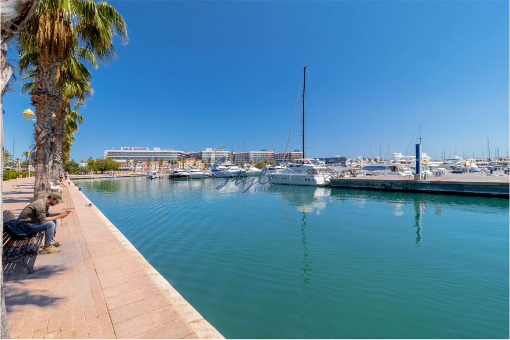 Resale - Apartment - Alicante