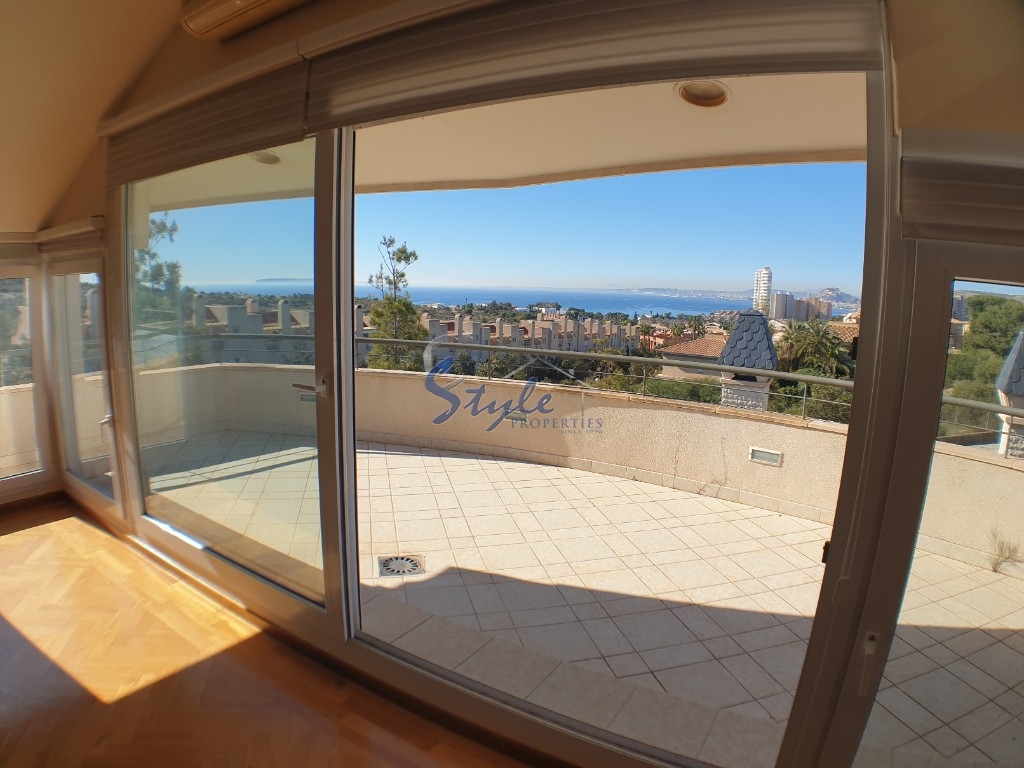 Resale - Villa - Alicante