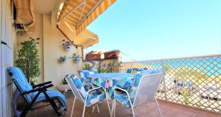 Beachfront Townhouse with direct views of the sea in Cabo Roig close to the beach. ID 4450