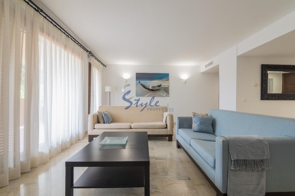 Resale - Apartment - Punta Prima