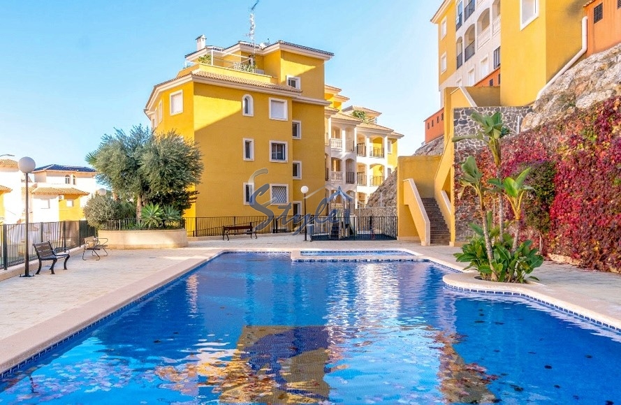 Buy apartment close to the sea in CAMPOAMOR, Torrevieja, Costa Blanca. ID: 4889