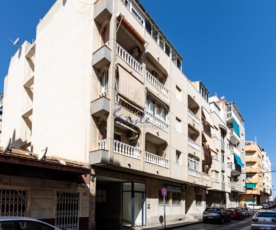 Buy apartment close to the sea in Torrevieja, Costa Blanca. ID: 4897