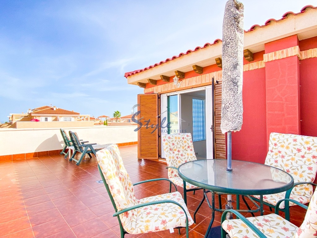Penthouse for sale in Zeniamar 8, Playa Flamenca, Orihuela Costa, Spain. ID3777