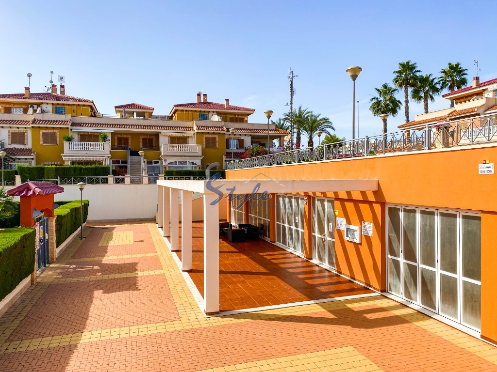 Ático en venta en Zeniamar 8, Playa Flamenca, Orihuela Costa, España. ID3777