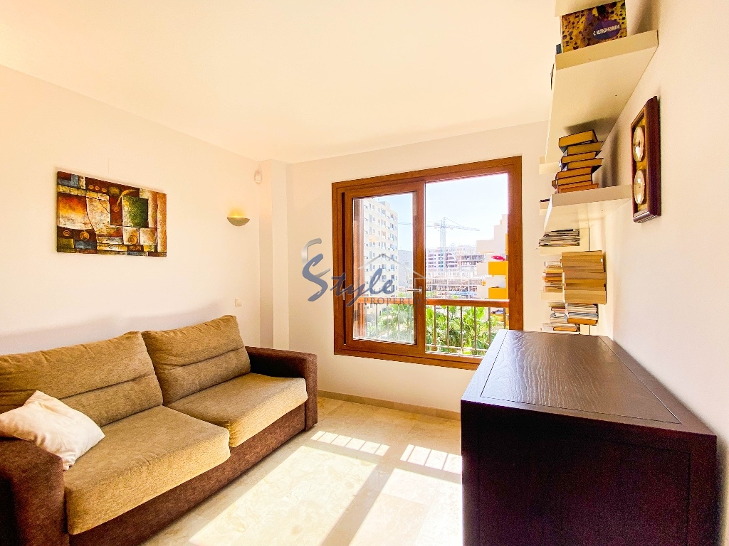 Resale - Apartment - Punta Prima