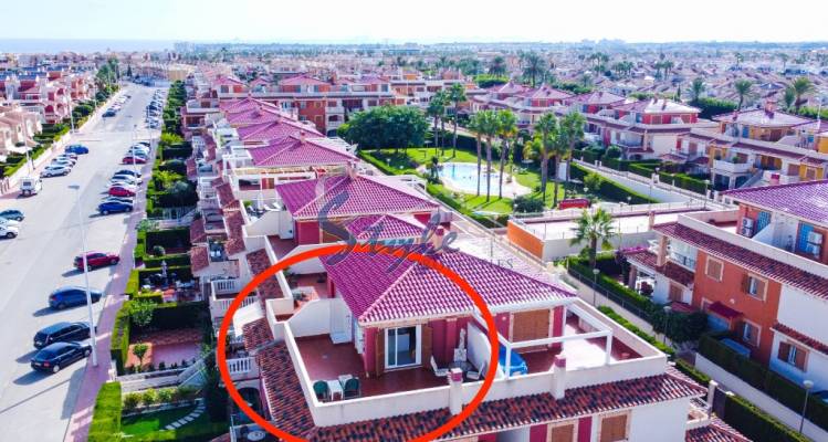 Ático en venta en Zeniamar 8, Playa Flamenca, Orihuela Costa, España. ID3777