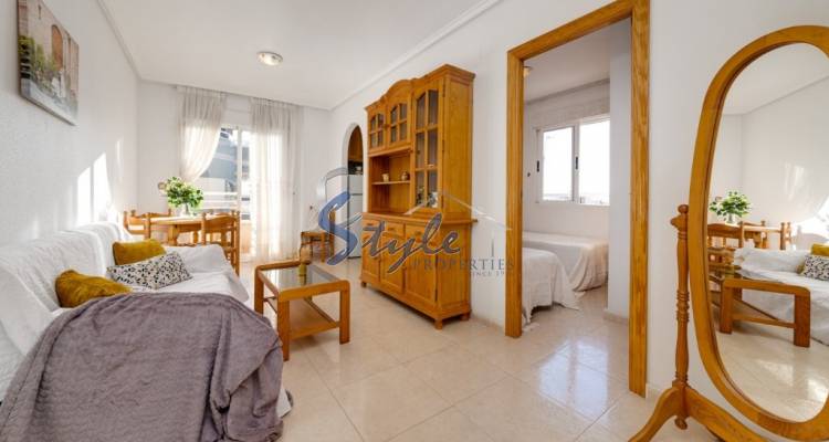 Buy apartment close to the sea in Torrevieja, Costa Blanca. ID: 4905