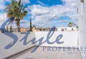 Resale - Villa - Cabo Roig