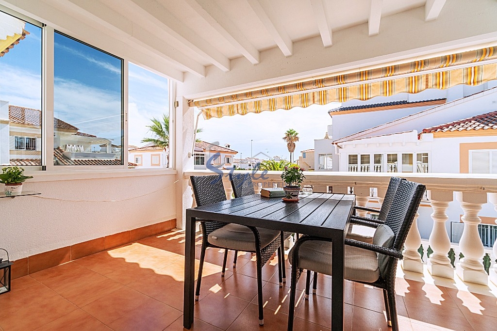Comprar ático en residencial “ZENIAMAR VIII” en Playa Flamenca, Orihuela Costa cerca del mar. ID 4916