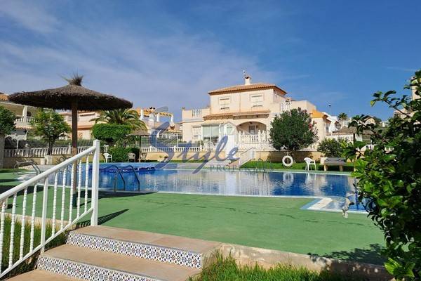 Resale - Townhouse - Torrevieja - Aguas Nuevas