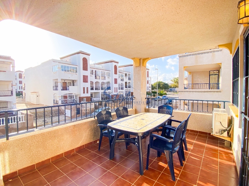 for sale south facing apartment in Cinuelica R 6, Punta Prima, Orihuela Costa, Costa Blanca, Spain. ID3223