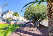 Resale - Villa - Cabo Roig