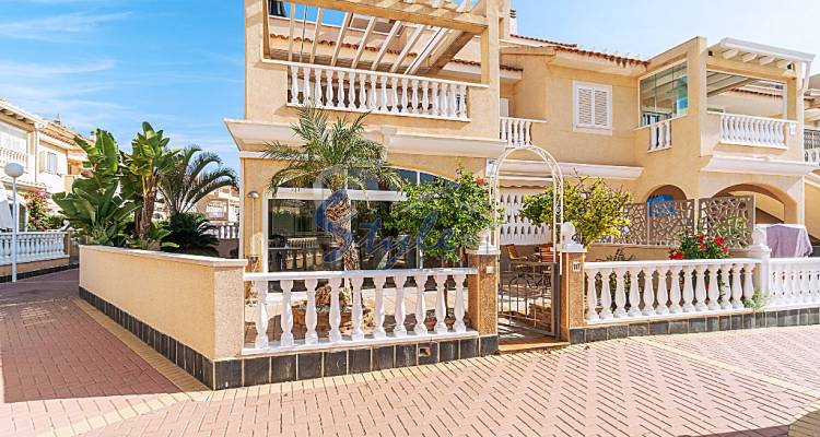 Buy quad townhouse with garden and pool in Playa Flamenca, Orihuela Costa. ID 4939