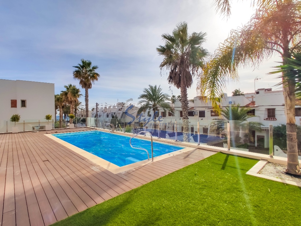 For sale beach side modern  apartment in La Veleta, Punta Prima, Torrevieja, Costa Blanca, Spain. ID4004