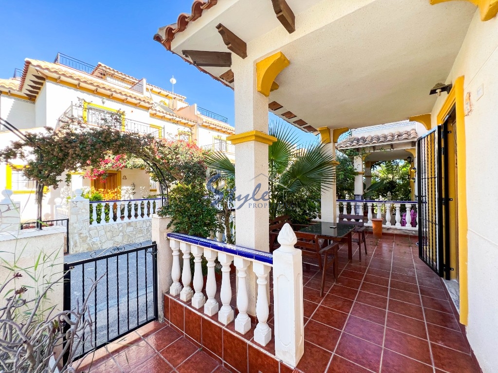 Townhouse for sale next to the sea in La Campana, Punta Prima, Orihuela Costa, Spain. ID2326