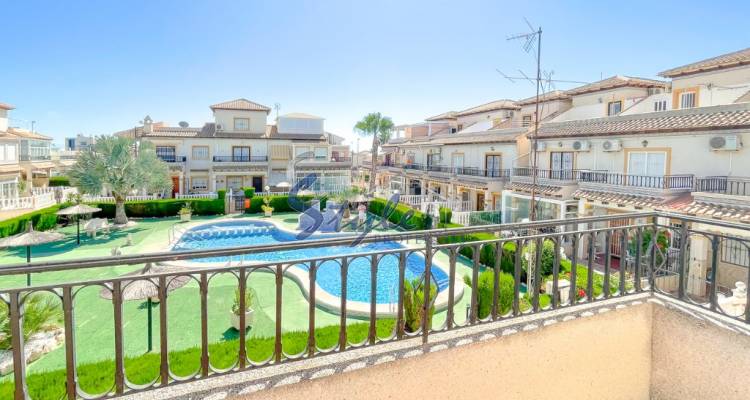 Buy townhouse with garden and pool in Playa Flamenca, Orihuela Costa. ID 4949