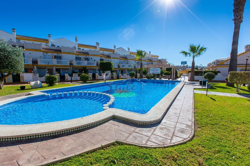 Townhouse for sale urb. Zenia Golf IV in Cabo Roig, Orihuela Costa, Costa Banca, Spain. ID1316