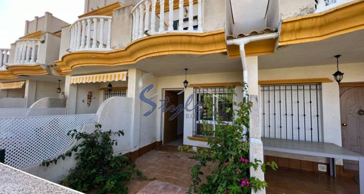 Comprar dúplex adosado en Cabo Roig al lado del mar. ID 4961