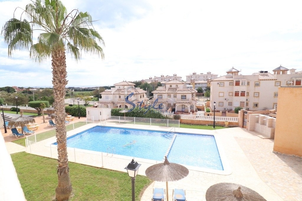 Buy Terraced house with sea views and private garden for sale in Lomas de Cabo Roig, Orihuela Costa. ID: 4964