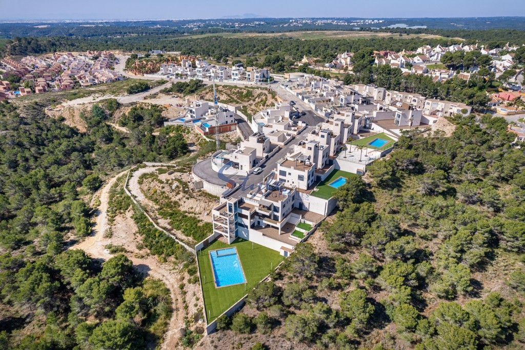 Apartamentos de nueva construcción en venta en San Miguel de Salinas, Costa Blanca, España. ON775