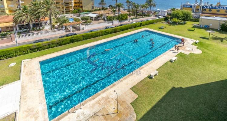 Buy apartment with sea view in Torrevieja, Punta Prima Costa Blanca. ID: 4979