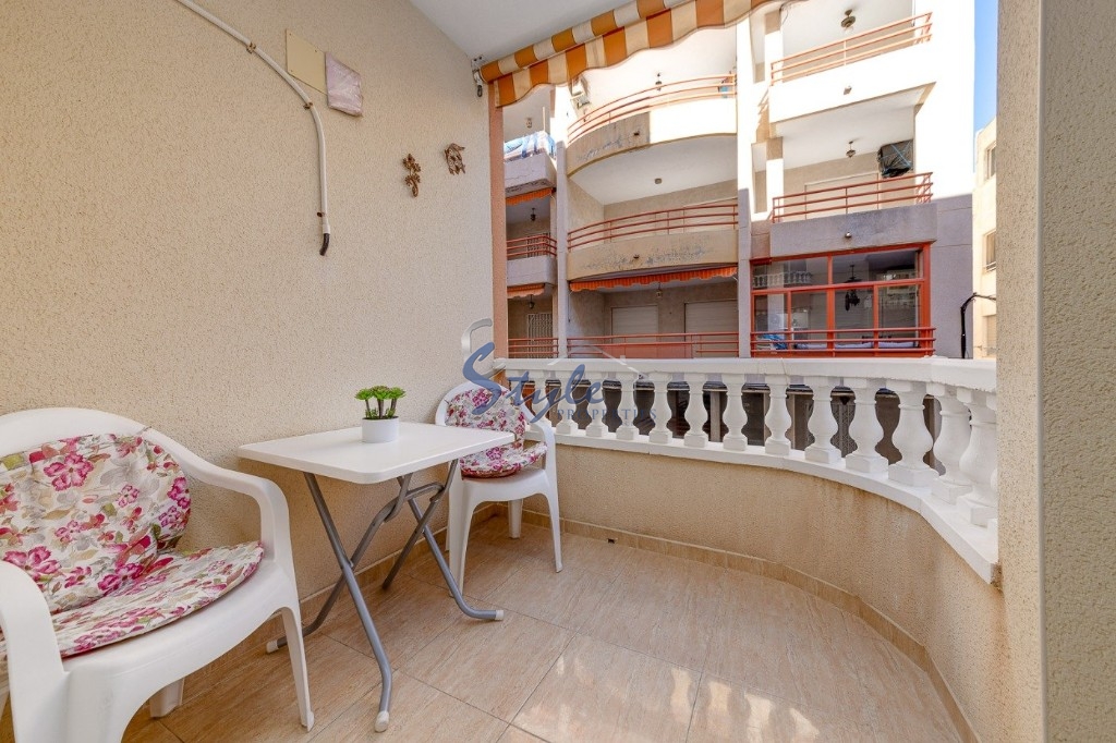 Buy apartment in Torrevieja, Costa Blanca, 200 meters from the beach. ID: 4985