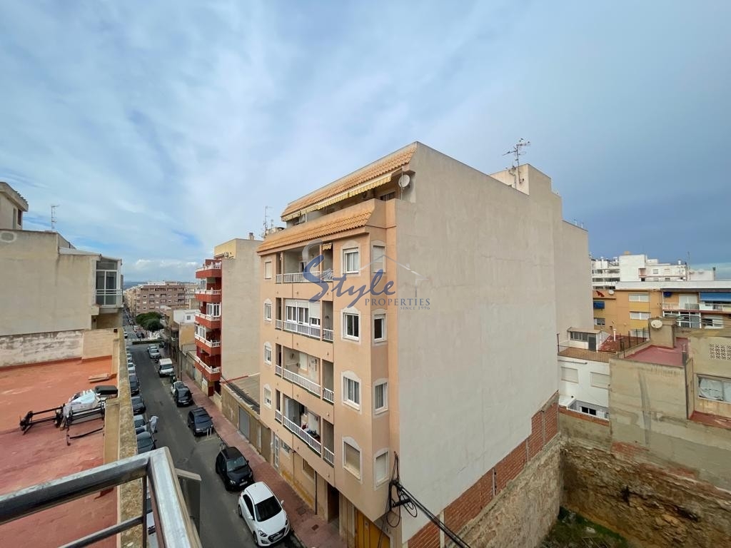 For sale 2 bedroom apartment near the beach and the center, Torrevieja, Costa Blanca, Spain. ID1269