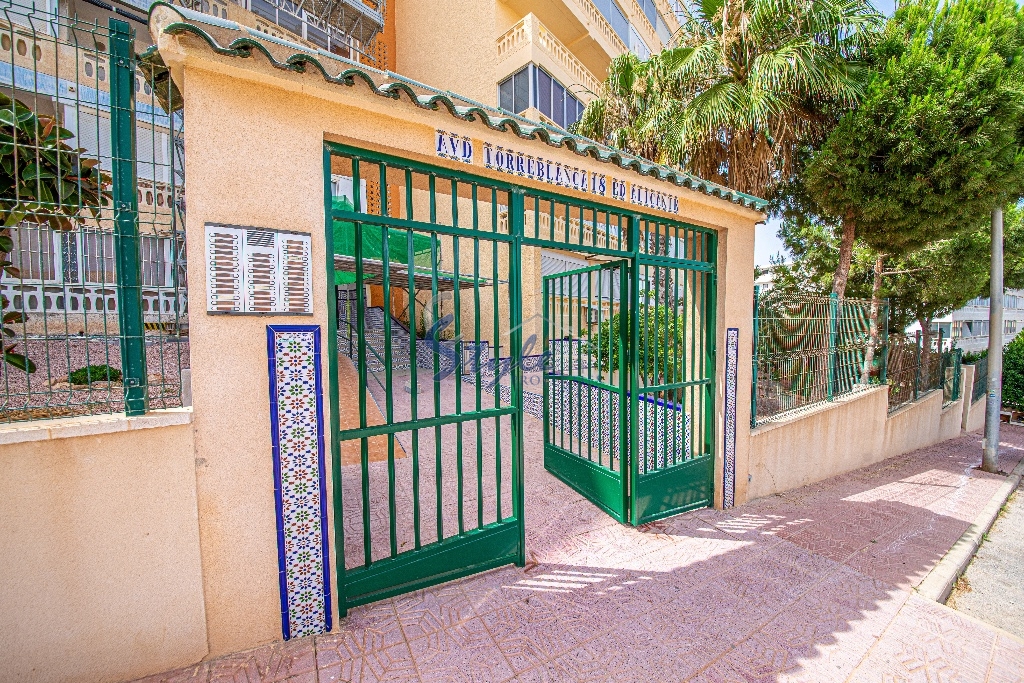 Resale - Apartment - La Mata