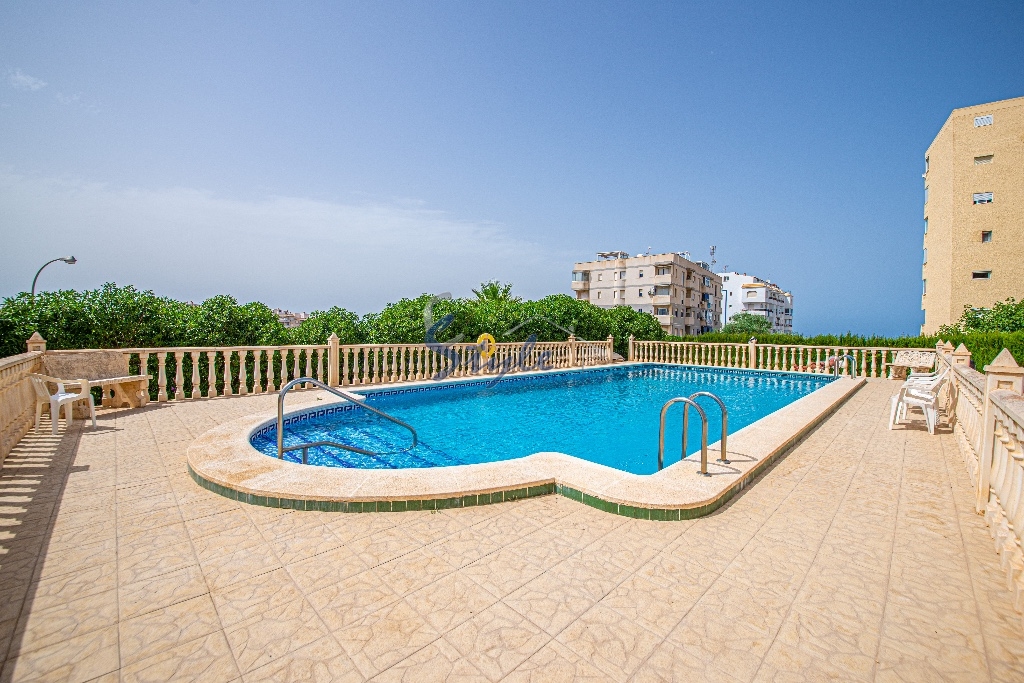 Resale - Apartment - La Mata