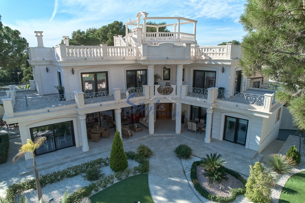 For sale exclusive designer villa near the sea in Campoamor, Costa Blanca, Spain. ID7770