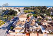 Se vende casa de 4 dormitorios en Punta Prima, Costa Blanca, España. ID1411