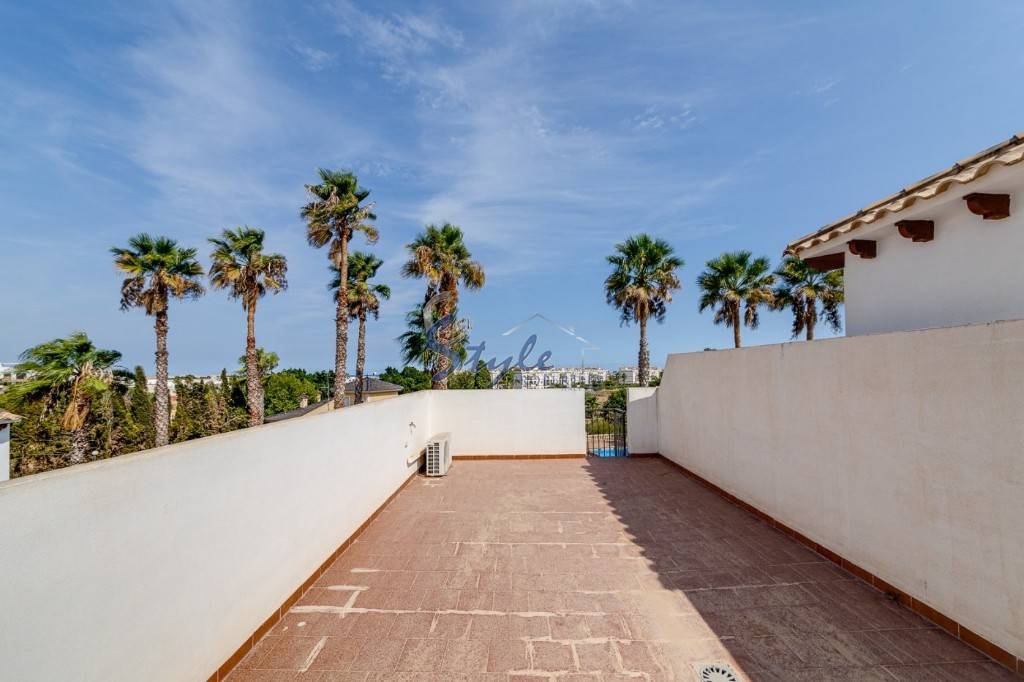 Buy Ground bungalow with nice sea view in Punta Prima, La Ciñuelica de Punta Prima, Costa Blanca. ID: 5001