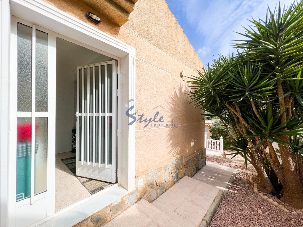 Resale - Villa - Los Balcones, Torrevieja - Los Balcones