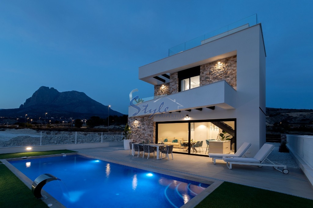 New 3 beds villa for sale close to Benidorm in Costa Blanca. ID: ON1138