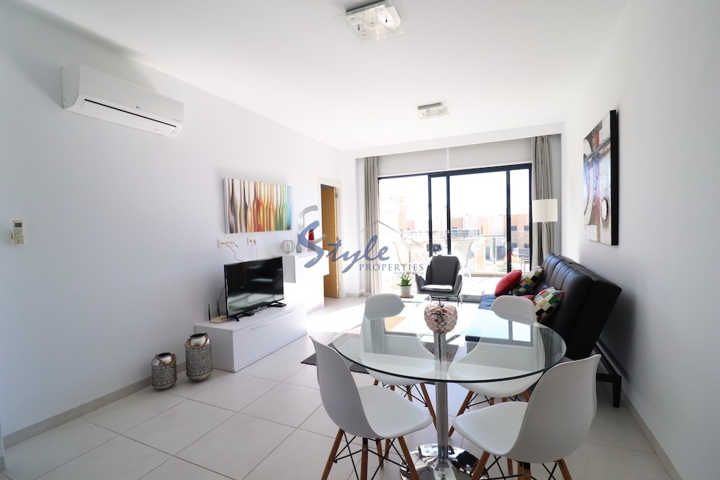 Buy Top floor apartment close to the beach in La Zenia, Orihuela Costa. ID 6013