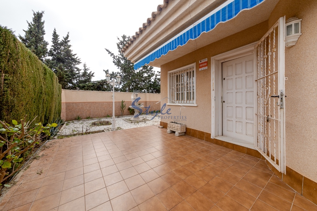 Resale - Villa - Punta Prima