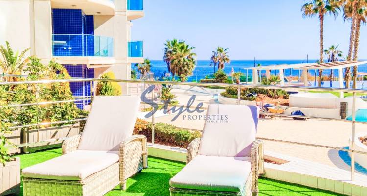 For rent apartment on the first line in Sea Senses, Punta Prima, Costa Blanca. ID105