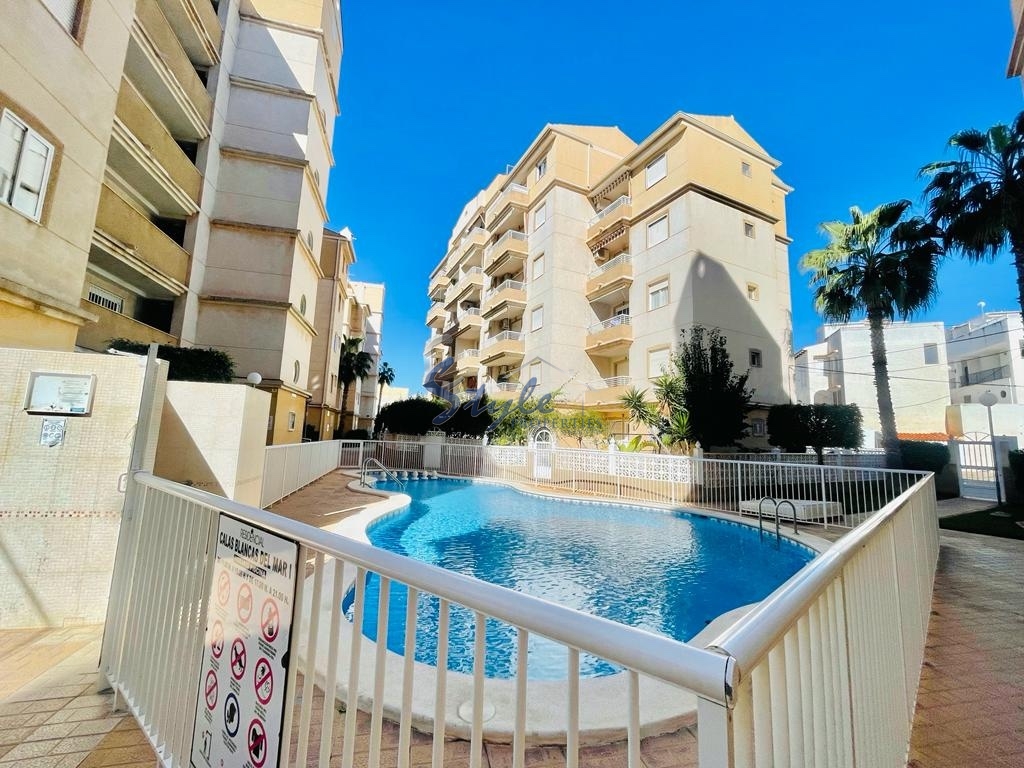 For sale cheap apartment in Torrevieja, Costa Blanca, Spain. ID1524