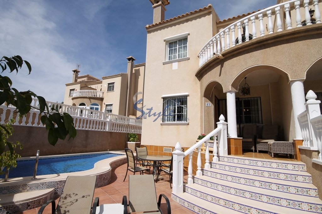 For sale semidetached house in El Galan, Villamartin, Orihuela Costa, Costa Blanca. ID1514
