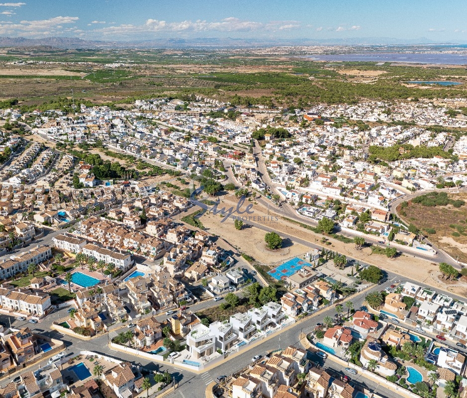 Villas de obra nueva en venta en Blue Lagoon, Costa Blanca, España.ON1506