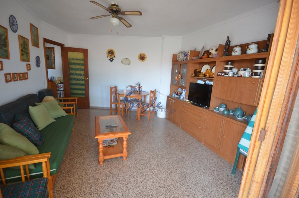 Comprar apartamento con vista al mar cerca de la playa en La Mata, Torrevieja. ID 6019