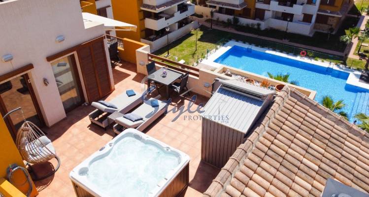 Ático en venta cerca del mar en La Recoleta, Punta Prima, Costa Blanca. ID1422