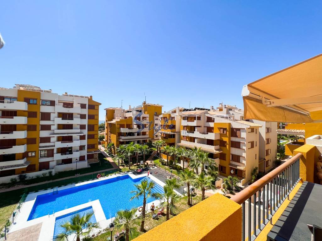 Ático en venta cerca del mar en La Recoleta, Punta Prima, Costa Blanca. ID1422