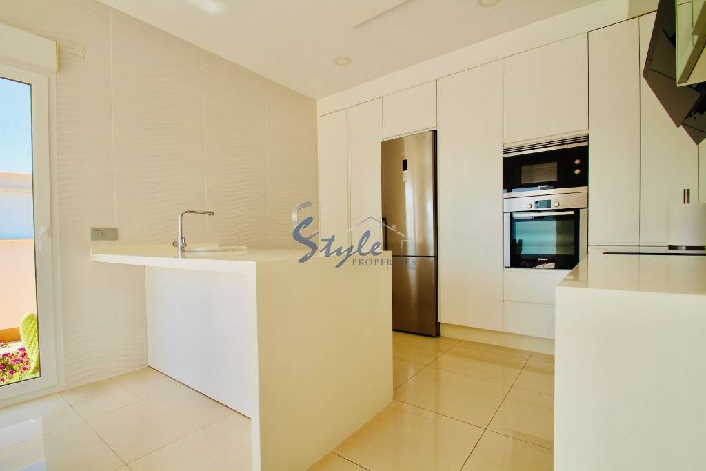 Resale - Villa - Mil Palmeras