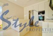 Resale - Villa - Mil Palmeras