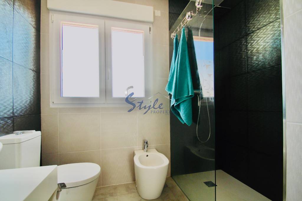 Resale - Villa - Mil Palmeras