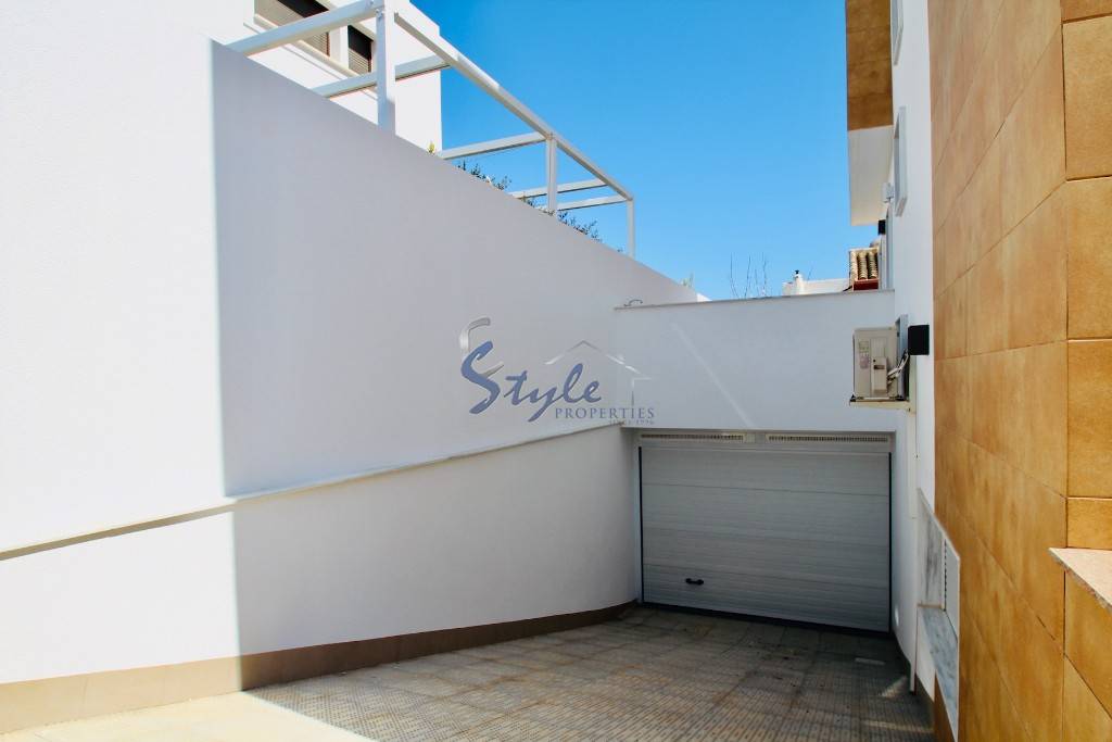 Resale - Villa - Mil Palmeras