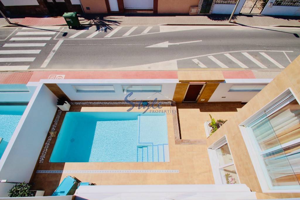 Resale - Villa - Mil Palmeras